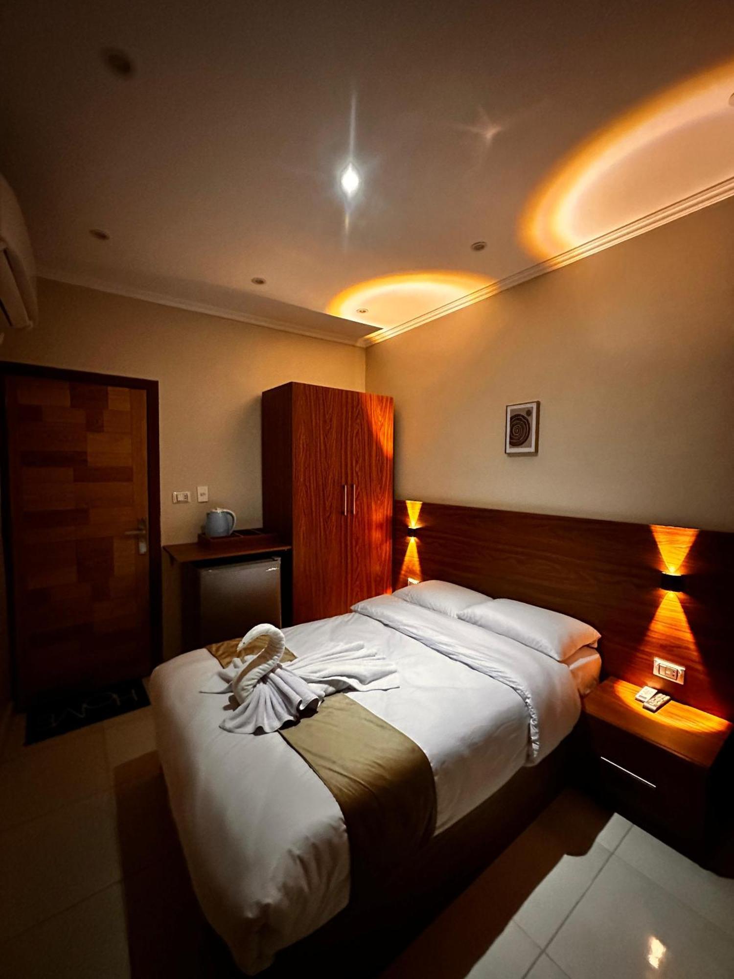 Pyramids On The Spot View Hotel Kafrat al Jabal Luaran gambar