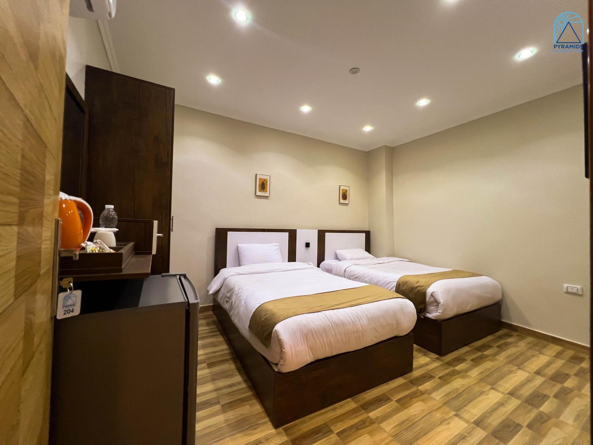 Pyramids On The Spot View Hotel Kafrat al Jabal Luaran gambar