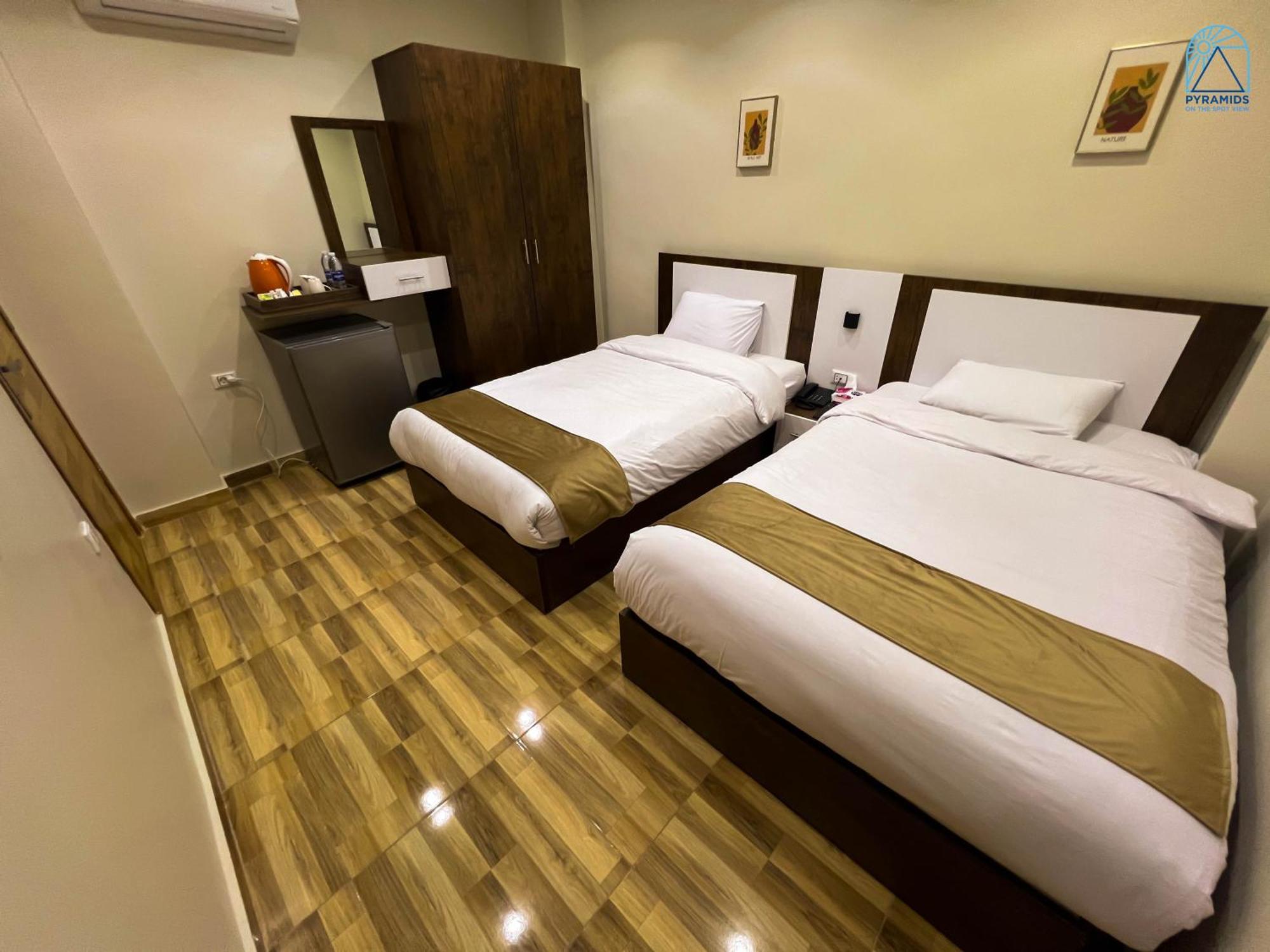 Pyramids On The Spot View Hotel Kafrat al Jabal Luaran gambar
